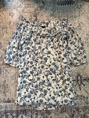Banana Republic Boho Floral Off Shoulder Dress Short Sz 8 White Blue Women’s